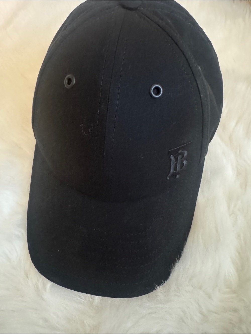 Burberry Black Embroidered Logo Baseball Cap - Men's Accessory